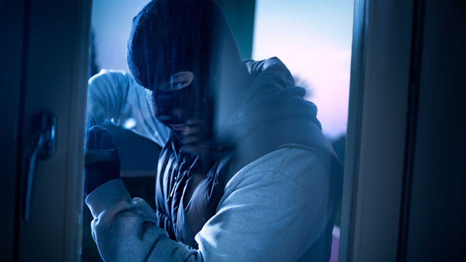 24/7 monitoring your home & buisness